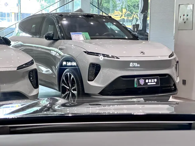 Nio ES8 — Фото автомобиля 29