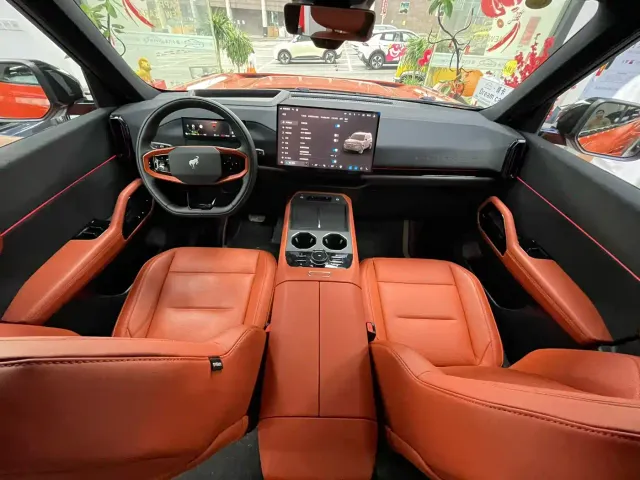 Ford Mustang NEV — Фото автомобиля 7
