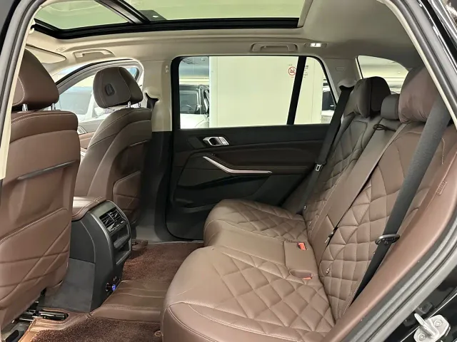 BMW X5 — Фото автомобиля 14