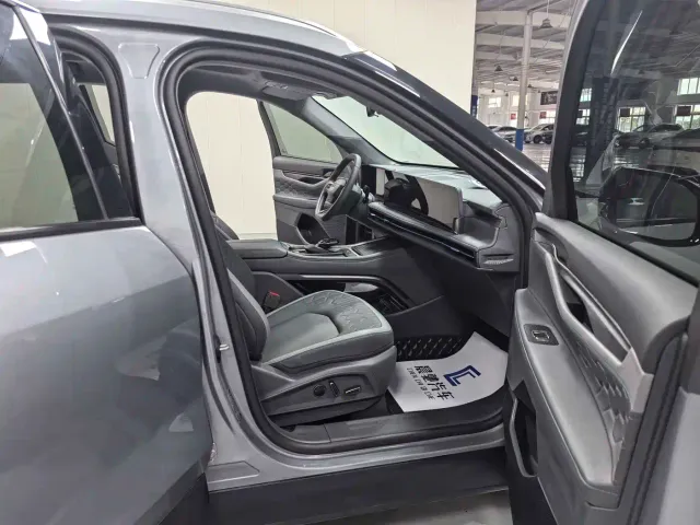 Ford Edge — Фото автомобиля 14