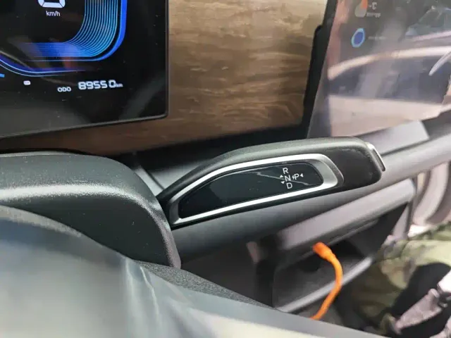 Ruichi New Energy EC75 — Фото автомобиля 10