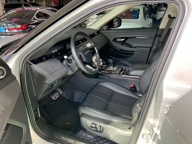 Land Rover Range Rover Evoque — Фото автомобиля 4