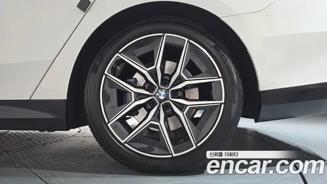 BMW 5-Series 5 серия (G60) 523d xDrive M Sport — Фото автомобиля 19