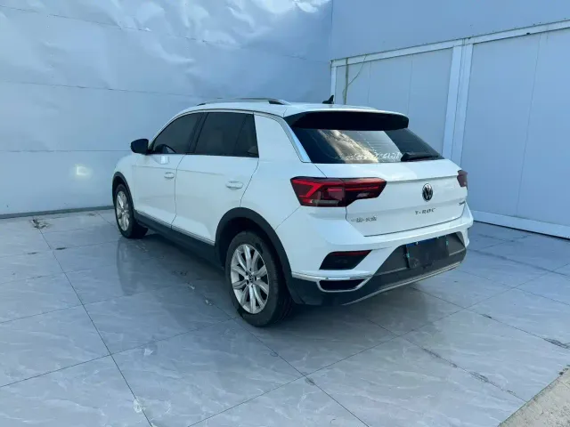 Volkswagen T-Roc — Фото автомобиля 9