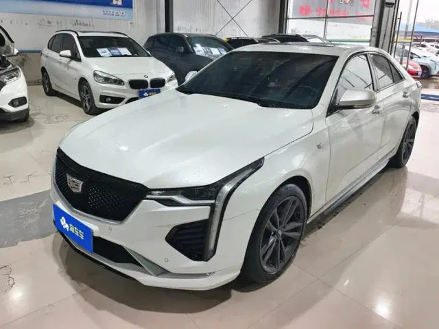 Фотография автомобиля — Cadillac CT4