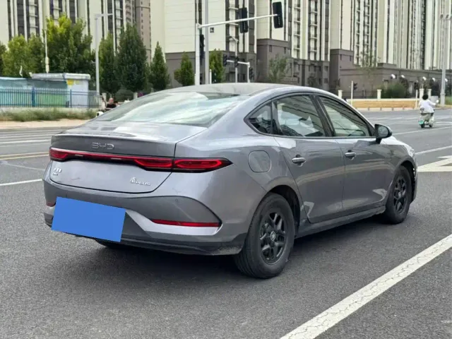 BYD Qin PLUS — Фото автомобиля 8