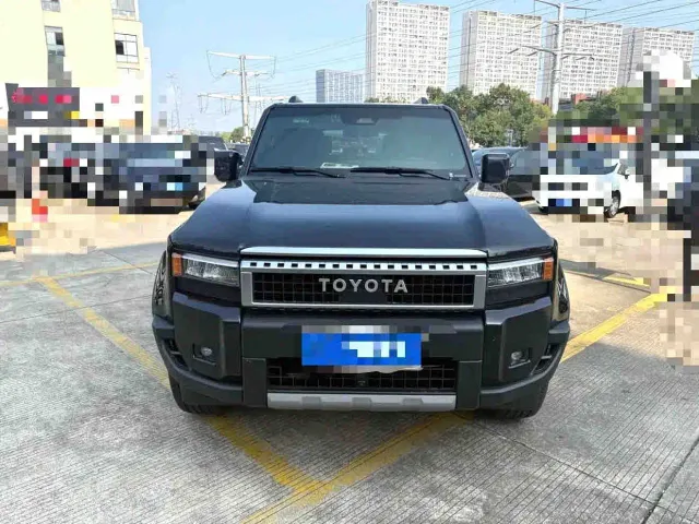 Фотография автомобиля — Toyota Prado