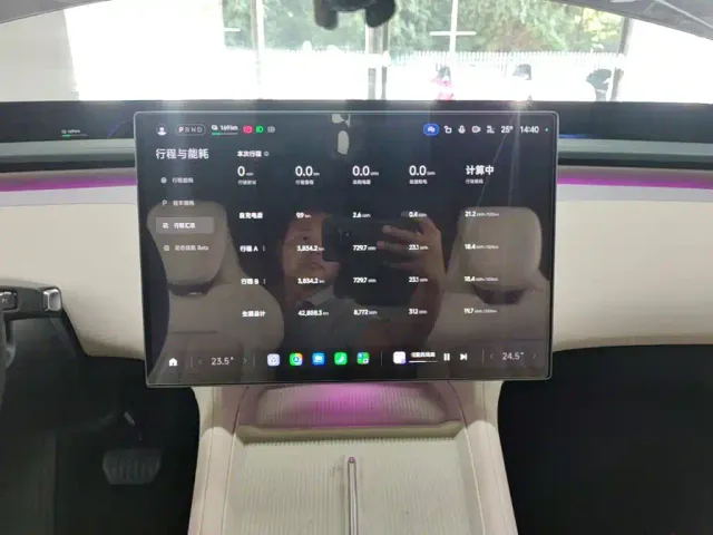 Xiaomi YU7 — Фото автомобиля 12