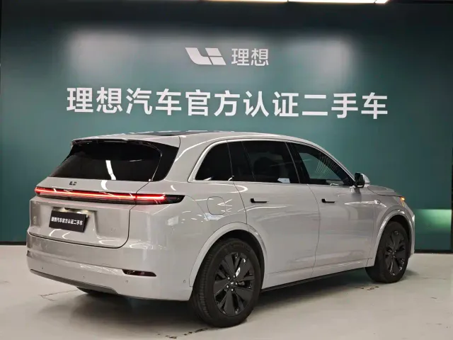 Li Auto L7 — Фото автомобиля 20