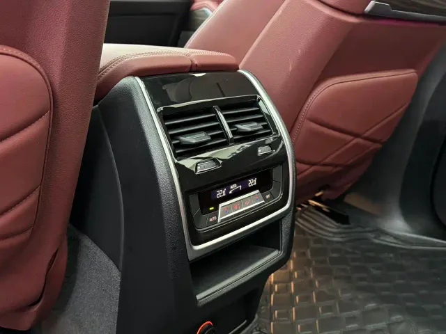 BMW X5 — Фото автомобиля 10