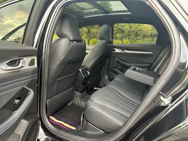 Geely Xingrui — Фото автомобиля 8