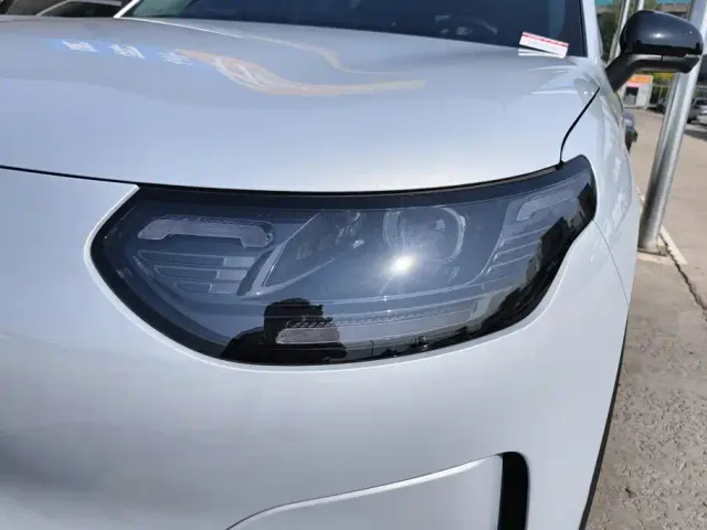 Leapmotor A10 — Фото автомобиля 5