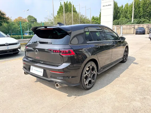 Volkswagen Golf GTI — Фото автомобиля 11