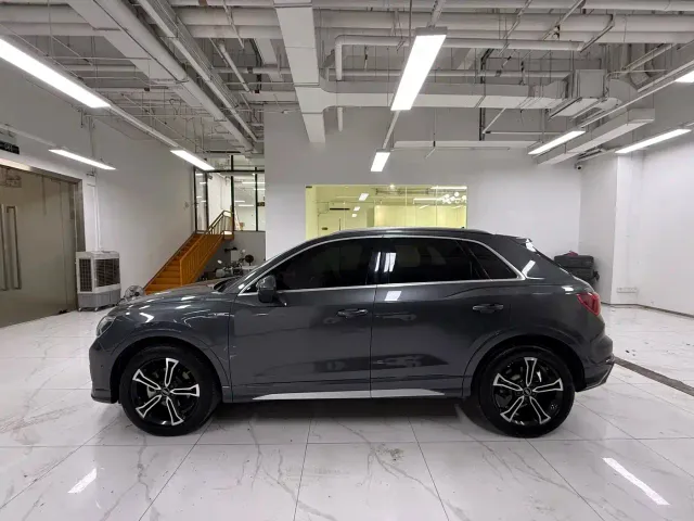 Audi Q3 — Фото автомобиля 3
