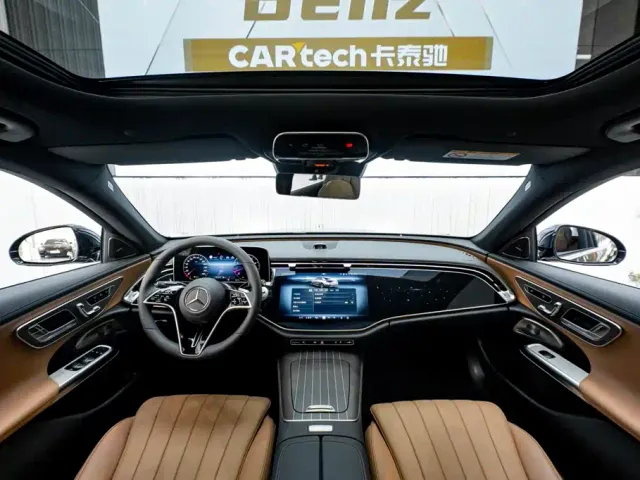 Mercedes-Benz E-Class — Фото автомобиля 14