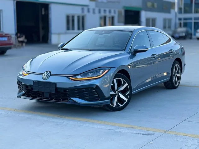 Фотография автомобиля — Volkswagen Lamando