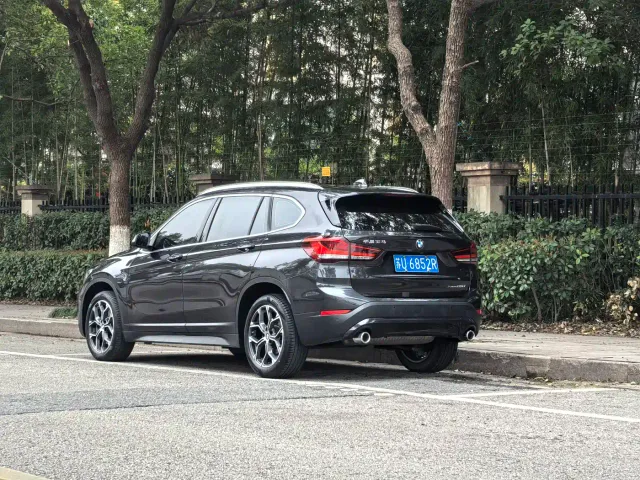 BMW X1 — Фото автомобиля 11