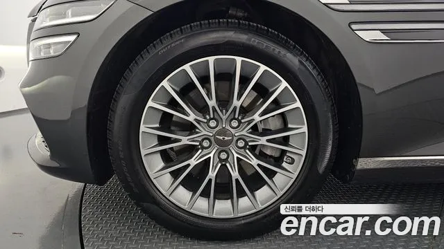 Genesis G80 RG3 — Фото автомобиля 5