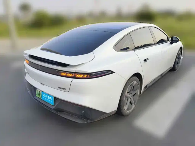 Dongfeng eπ 007 — Фото автомобиля 2