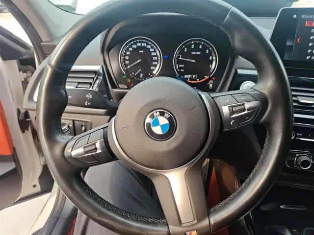 BMW 1 Series — Фото автомобиля 10