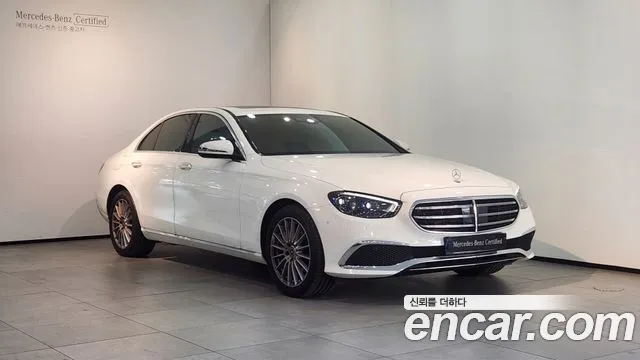 Фотография автомобиля — Mercedes-Benz E-Class W213