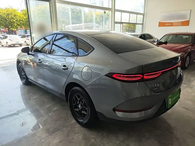 BYD Qin PLUS — Фото автомобиля 4