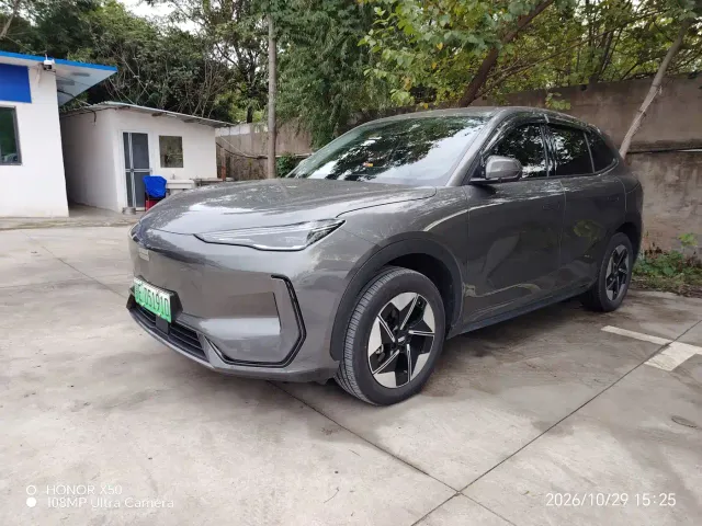 Geely Galaxy E5 — Фото автомобиля 3