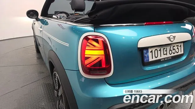 Mini Cooper Convertible — Фото автомобиля 20