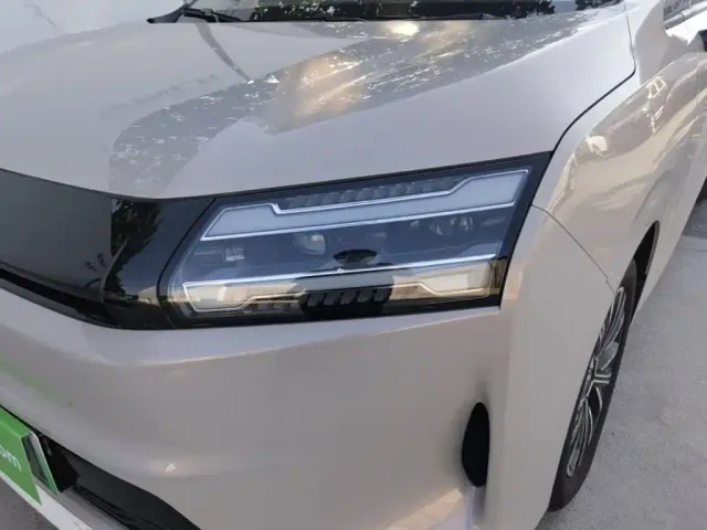 Wuling Starlight 730 — Фото автомобиля 23