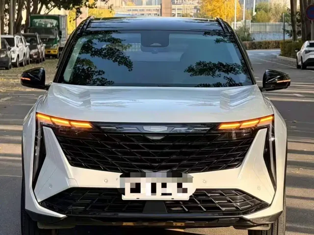 Geely Boyue L — Фото автомобиля 2