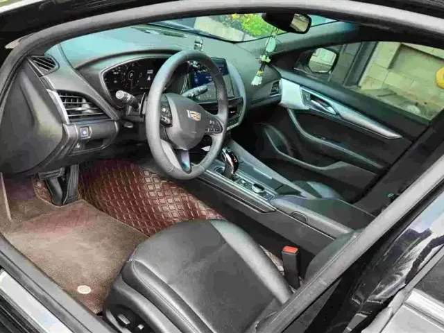 Cadillac CT5 — Фото автомобиля 5