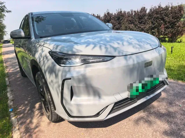 Geely Galaxy E5 — Фото автомобиля 3