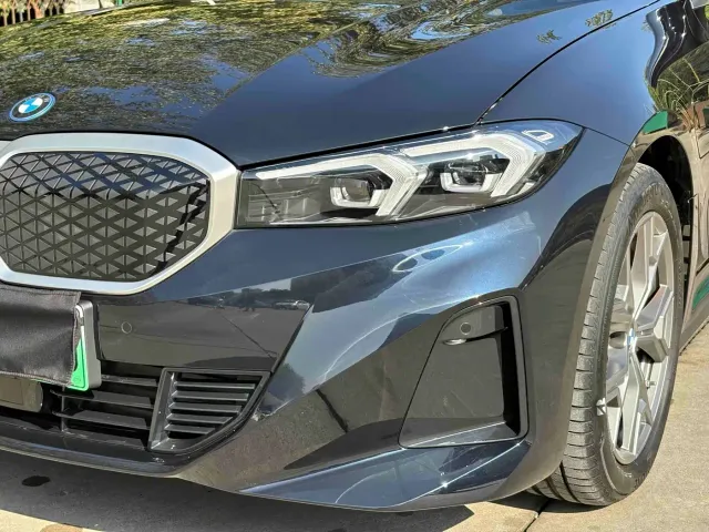 BMW i3 — Фото автомобиля 17