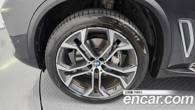 BMW X5 — Фото автомобиля 4