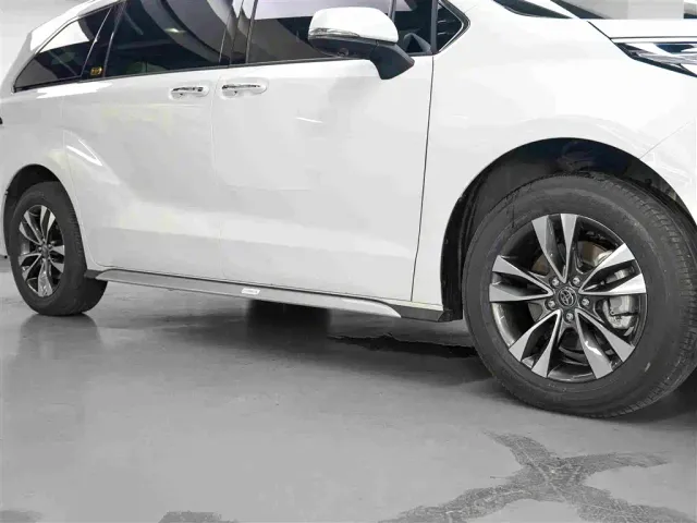 Toyota Granvia — Фото автомобиля 16
