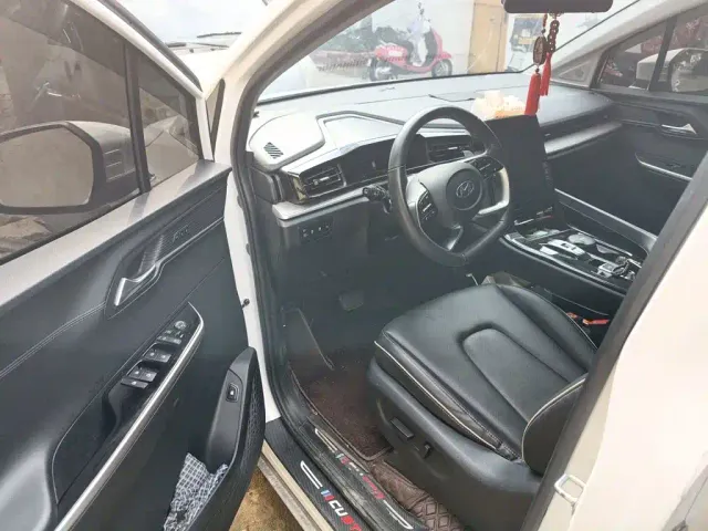 Hyundai Custo — Фото автомобиля 12