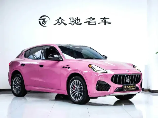 Maserati Grecale — Фото автомобиля 3