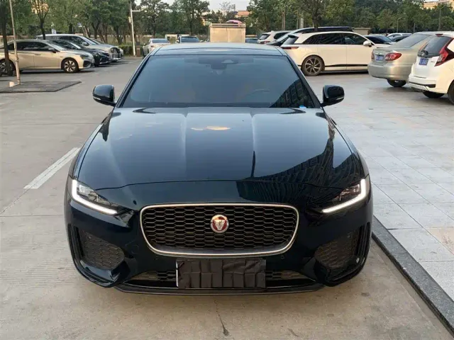 Jaguar XEL — Фото автомобиля 2