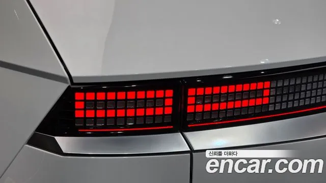 Hyundai Ioniq 5 — Фото автомобиля 8
