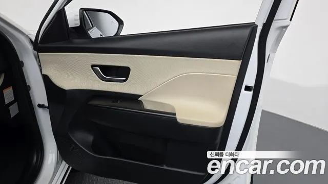 Hyundai Kona SX2 — Фото автомобиля 13