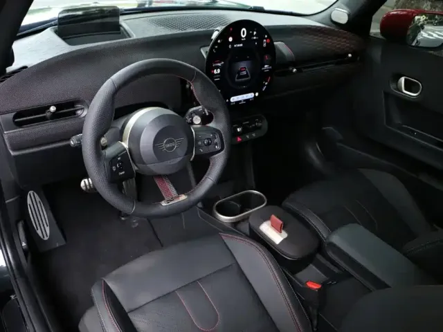 MINI John Cooper Works — Фото автомобиля 13