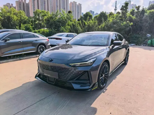Фотография автомобиля — Changan UNI-V