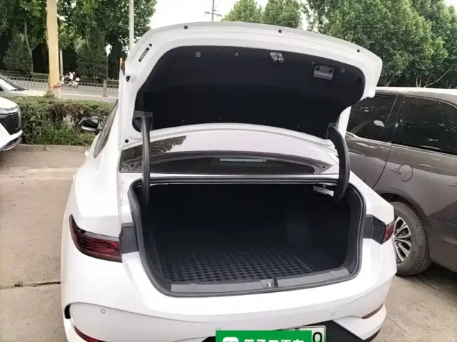 BYD Qin PLUS — Фото автомобиля 18