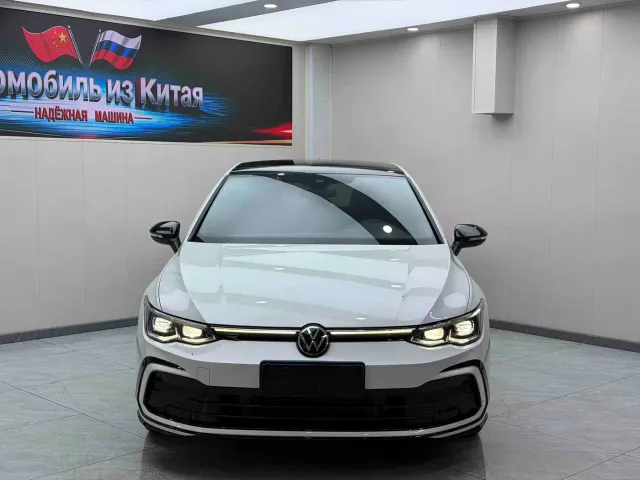 Volkswagen Golf — Фото автомобиля 2