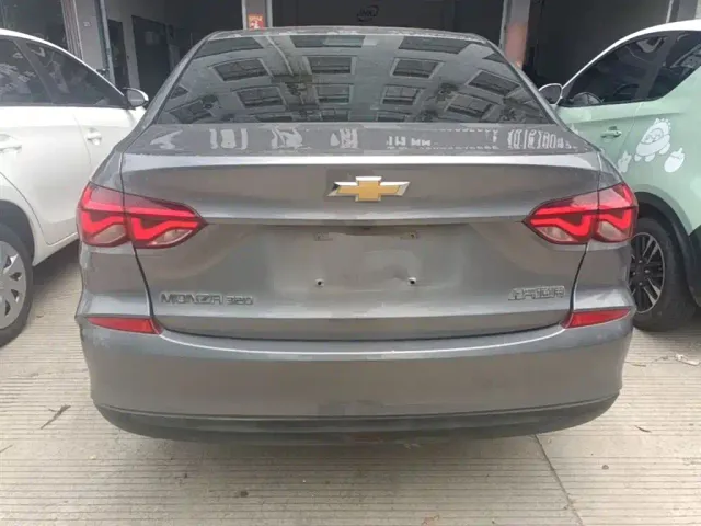 Chevrolet Monza — Фото автомобиля 5