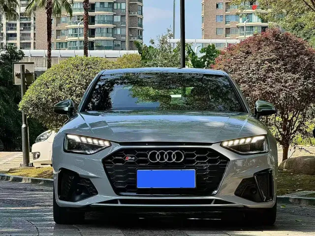 Audi S4 — Фото автомобиля 2