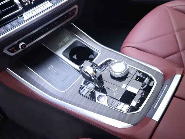 BMW X5 — Фото автомобиля 12