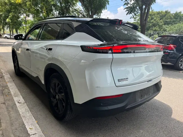 Dongfeng Fengshen L7 — Фото автомобиля 12