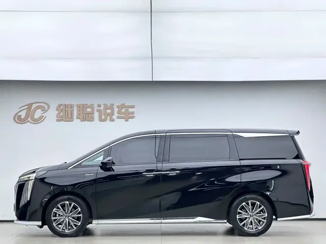 GAC Trumpchi M8 — Фото автомобиля 3