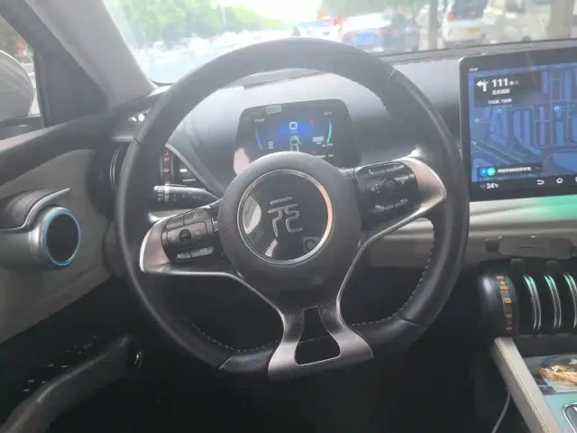 BYD Yuan PLUS 2024 Glory Edition 510KM Leading — Фото автомобиля 2